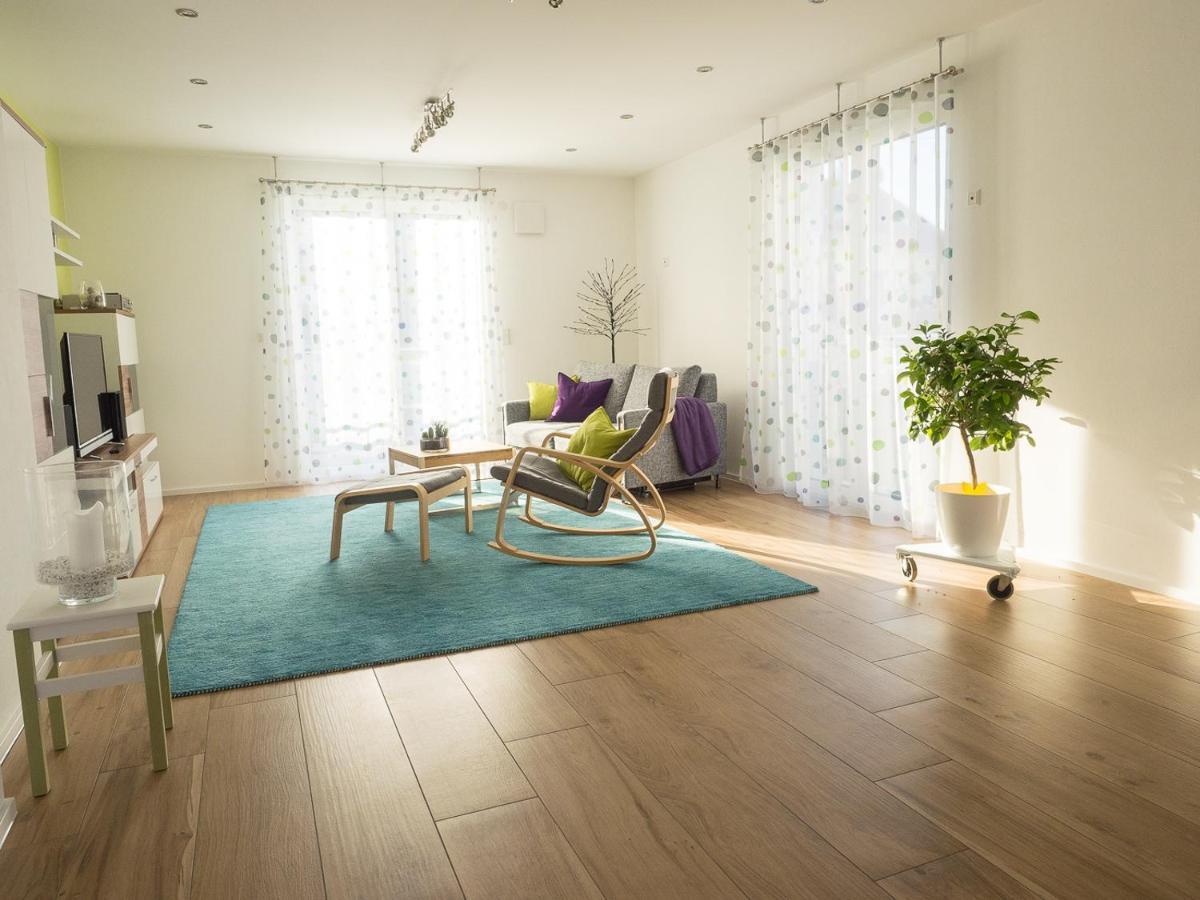 16Lilien Apartmentwohnung Вайблинген Экстерьер фото